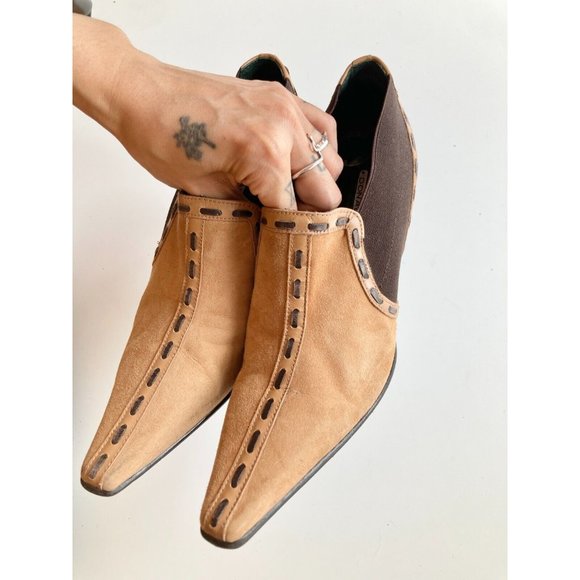 DONALD J PLINER Tan Brown Stitch Suede Pointed Toe Ankle Boots Booties, Size 6 - Picture 7 of 16